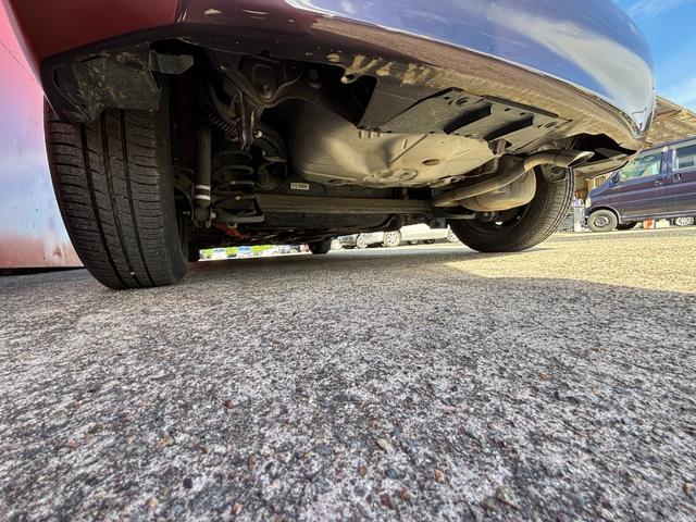 アクア Sスタイルブラック (点検整備/車検2年/保証付き)(アルパイン8インチナビ)(バックカメラ)(ETC車載器)(Bluetoothオーディオ)(フルセグTV)(CD・DVD再生)(衝突軽減ブレーキ)(スマートキー)(60枚目)