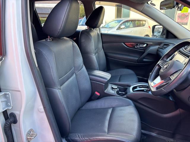 エクストレイル ２０Ｘ　４ＷＤ（点検整備／車検２年／保証付き）（純正９インチナビ）（バックカメラ）（ＥＴＣ車載器）（Ｂｌｕｅｔｏｏｔｈオーディオ）（フルセグＴＶ）（ＣＤ・ＤＶＤ再生）（電動リアゲート）（アイドリングストップ）（33枚目）