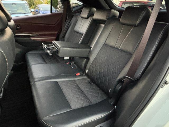 ハリアー エレガンス モデリスタ3点エアロ・モデリスタLEDグリル・レイズ20AW・ビッグXナビ・ハーフレザーシート・LEDヘッドライト・バックカメラ・Bluetooth接続・スマートキー(38枚目)