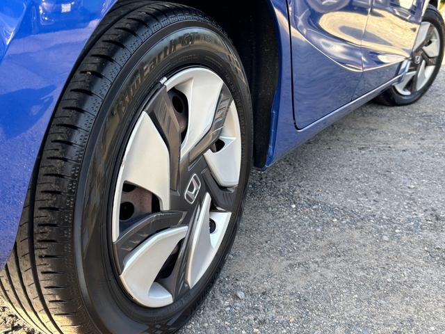 フィットハイブリッド Lパッケージ 純正ナビ・バックカメラ・Bluetooth・HDMI・スマートキー・ETC(4枚目)