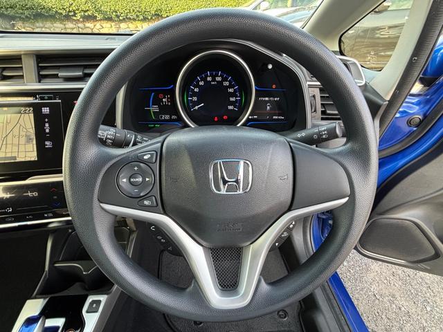 フィットハイブリッド Lパッケージ 純正ナビ・バックカメラ・Bluetooth・HDMI・スマートキー・ETC(9枚目)