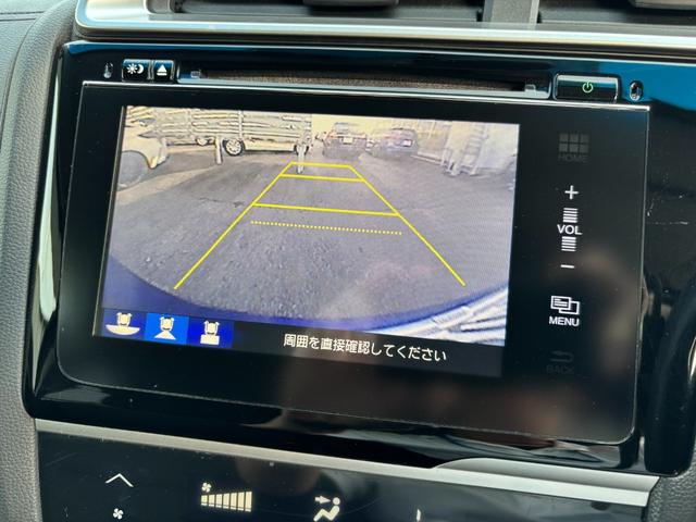 フィットハイブリッド Lパッケージ 純正ナビ・バックカメラ・Bluetooth・HDMI・スマートキー・ETC(13枚目)