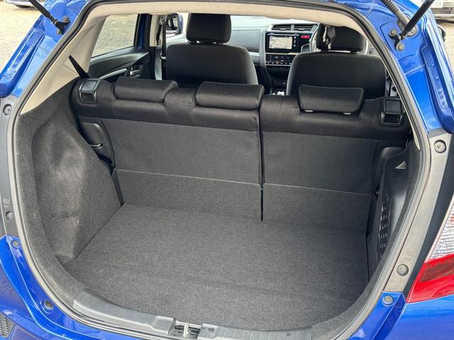 フィットハイブリッド Lパッケージ 純正ナビ・バックカメラ・Bluetooth・HDMI・スマートキー・ETC(24枚目)