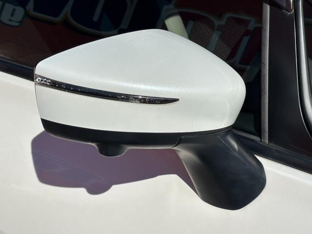 ノート ｅ－パワー　Ｘ　ＥＴＣ　全周囲カメラ　ＴＶ　クリアランスソナー　レーンアシスト　衝突被害軽減システム　アルミホイール　オートライト　スマートキー　アイドリングストップ　電動格納ミラー　ＣＶＴ　盗難防止システム（25枚目）