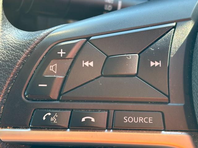 ノート ｅ－パワー　Ｘ　ＥＴＣ　全周囲カメラ　ＴＶ　クリアランスソナー　レーンアシスト　衝突被害軽減システム　アルミホイール　オートライト　スマートキー　アイドリングストップ　電動格納ミラー　ＣＶＴ　盗難防止システム（36枚目）