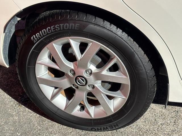 ノート ｅ－パワー　Ｘ　ＥＴＣ　全周囲カメラ　ＴＶ　クリアランスソナー　レーンアシスト　衝突被害軽減システム　アルミホイール　オートライト　スマートキー　アイドリングストップ　電動格納ミラー　ＣＶＴ　盗難防止システム（40枚目）