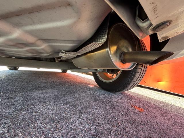 ノート ｅ－パワー　Ｘ　ＥＴＣ　全周囲カメラ　ＴＶ　クリアランスソナー　レーンアシスト　衝突被害軽減システム　アルミホイール　オートライト　スマートキー　アイドリングストップ　電動格納ミラー　ＣＶＴ　盗難防止システム（46枚目）