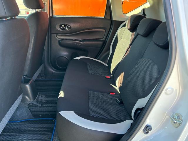 ノート ｅ－パワー　Ｘ　ＥＴＣ　全周囲カメラ　ＴＶ　クリアランスソナー　レーンアシスト　衝突被害軽減システム　アルミホイール　オートライト　スマートキー　アイドリングストップ　電動格納ミラー　ＣＶＴ　盗難防止システム（56枚目）