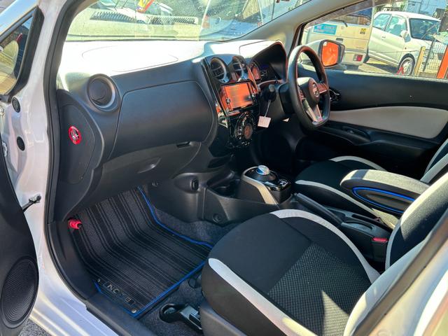 ノート ｅ－パワー　Ｘ　ＥＴＣ　全周囲カメラ　ＴＶ　クリアランスソナー　レーンアシスト　衝突被害軽減システム　アルミホイール　オートライト　スマートキー　アイドリングストップ　電動格納ミラー　ＣＶＴ　盗難防止システム（59枚目）