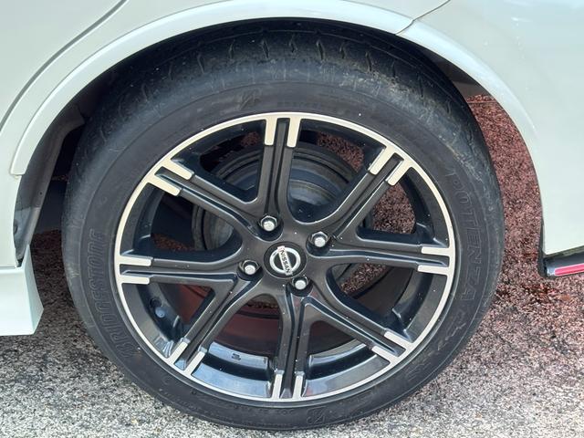 マーチ ニスモ　ＥＴＣ　バックカメラ　ナビ　ＴＶ　アルミホイール　オートライト　ＬＥＤヘッドランプ　スマートキー　アイドリングストップ　電動格納ミラー　ＣＶＴ　盗難防止システム　衝突安全ボディ　記録簿　ＡＢＳ　ＥＳＣ（20枚目）