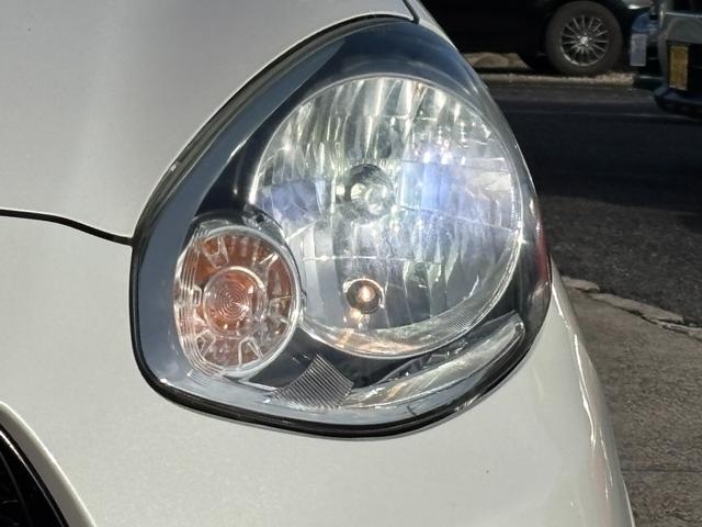 マーチ ニスモ　ＥＴＣ　バックカメラ　ナビ　ＴＶ　アルミホイール　オートライト　ＬＥＤヘッドランプ　スマートキー　アイドリングストップ　電動格納ミラー　ＣＶＴ　盗難防止システム　衝突安全ボディ　記録簿　ＡＢＳ　ＥＳＣ（39枚目）