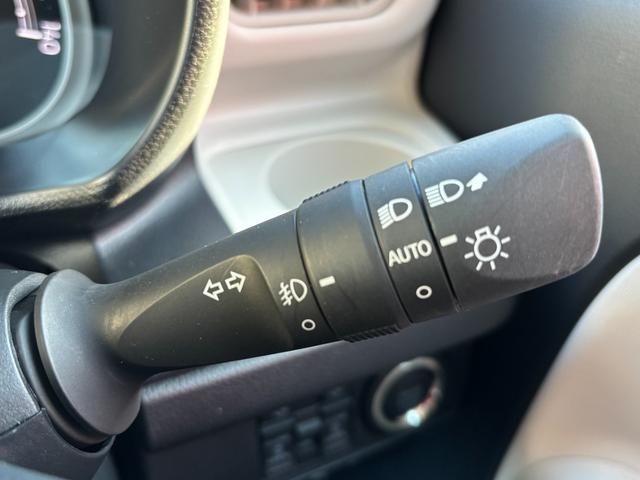 ムーヴキャンバス ストライプスＧ　４ＷＤ　ドライブレコーダー　全周囲カメラ　両側電動スライドドア　ＴＶ　クリアランスソナー　衝突被害軽減システム　オートマチックハイビーム　オートライト　ＬＥＤヘッドランプ　スマートキー（10枚目）