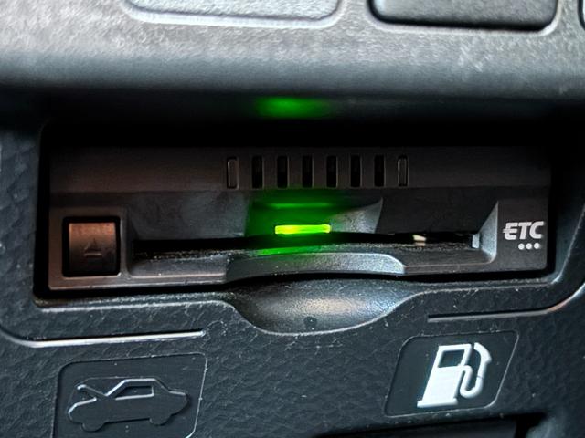 ルーミー Ｇ　ＥＴＣ　バックカメラ　ＴＶ　両側電動スライドドア　衝突被害軽減システム　オートライト　ＬＥＤヘッドランプ　スマートキー　アイドリングストップ　電動格納ミラー　ウォークスルー　ＣＶＴ　盗難防止システム（7枚目）