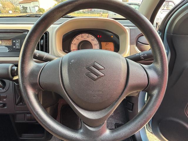 アルト Ｆ　ドライブレコーダー　オートライト　キーレスエントリー　アイドリングストップ　ＡＴ　盗難防止システム　ＡＢＳ　ＥＳＣ　ＣＤ　ミュージックプレイヤー接続可　衝突安全ボディ　エアコン　パワーステアリング（3枚目）