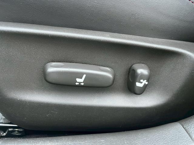 クラウン 2.5アスリート アニバーサリーエディション サンルーフ クルーズコントロール シートベンチレーション エアロ メーカーオプションナビ CD・DVD再生 テレビ視聴 電動シート シートメモリー バックカメラ ETC carlssonアルミ フォグ(38枚目)