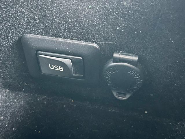 クラウン 2.5アスリート アニバーサリーエディション サンルーフ クルーズコントロール シートベンチレーション エアロ メーカーオプションナビ CD・DVD再生 テレビ視聴 電動シート シートメモリー バックカメラ ETC carlssonアルミ フォグ(62枚目)