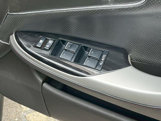 クラウン 2.5アスリート アニバーサリーエディション サンルーフ クルーズコントロール シートベンチレーション エアロ メーカーオプションナビ CD・DVD再生 テレビ視聴 電動シート シートメモリー バックカメラ ETC carlssonアルミ フォグ(78枚目)