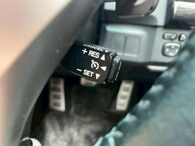 マークX 250G Sパッケージ バックカメラ クルーズコントロール 純正SDナビゲーション スマートキー 電動シート CD・DVD再生 純正アルミホイール ステアリングリモコン ETC オートライト Bluetoothオーディオ(3枚目)