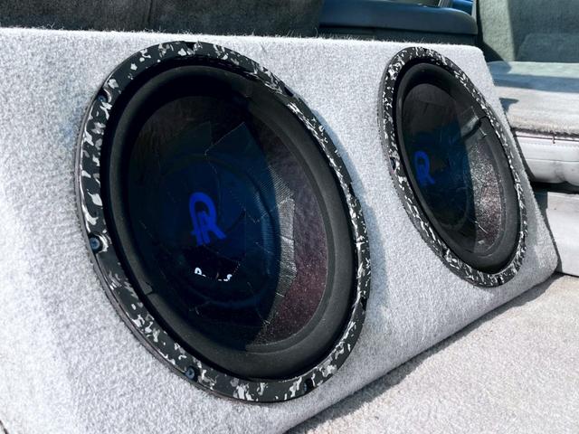 シボレーサバーバン LS 1996年モデル1997年2月登録 Cノッチローダウン リヤハッチゲート DUB22インチAW リアクリアガラス ボイドステアリング 外プロジェクターヘッド ディスプレイオーディオ Bluetooth(22枚目)