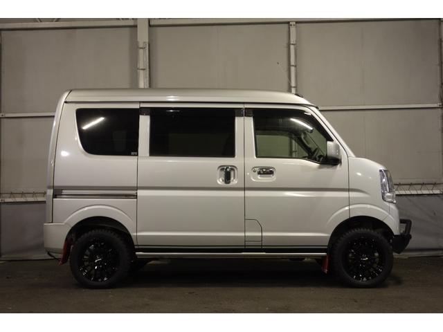 エブリイ ジョインターボ　アゲバン　４ＷＤ　しし狩　スキッドプレート　リフトアップ　１４アルミ　オープンカントリー新品　レトロブラウンシートカバー　純正ディスプレイオーディオ　ＤＶＤビデオ　バックカメラ　ワンオーナー（7枚目）