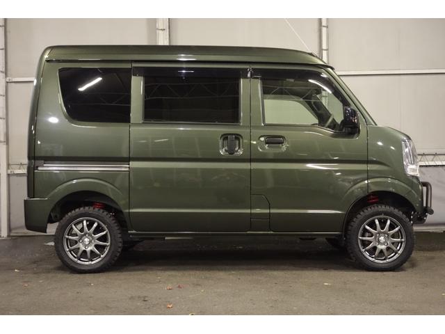 エブリイ ＰＡリミテッド　５速マニュアル　パートタイム４ＷＤ　アゲバン　リフトアップ　しし狩　バンパーガード　社外アルミオープンカントリー新品　レザー調シートカバー　ナビ　ＴＶ　バックカメラ　　ＥＴＣ　ワンオーナー（9枚目）