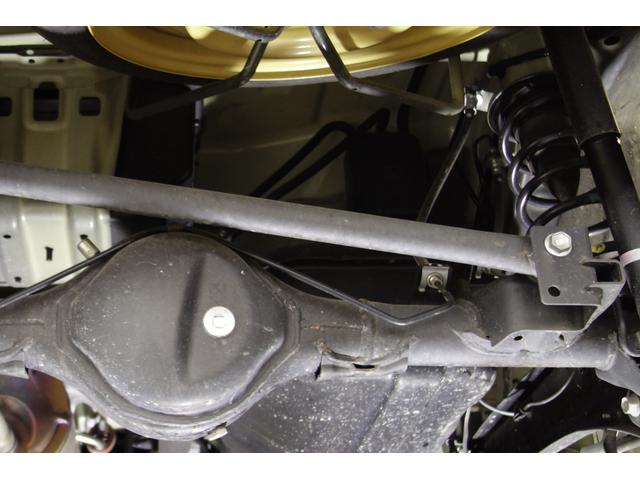 エブリイ ＰＡリミテッド　５速マニュアル　パートタイム４ＷＤ　アゲバン　リフトアップ　しし狩　バンパーガード　社外アルミオープンカントリー新品　レザー調シートカバー　ナビ　ＴＶ　バックカメラ　　ＥＴＣ　ワンオーナー（21枚目）