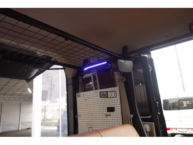 エブリイ PCリミテッド アゲバン 軽カスタム 4WD M/T 構造変更済み 4インチリフトアップ プラスラインショートバンパー 社外マフラー ラダー ルーフキャリア キャンプ 車中泊 15インチオフロード(68枚目)