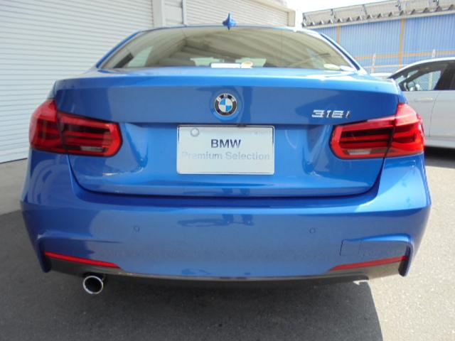 318i Mスポーツ18AW黒革ウッドPデモカー認定中古車(3枚目)