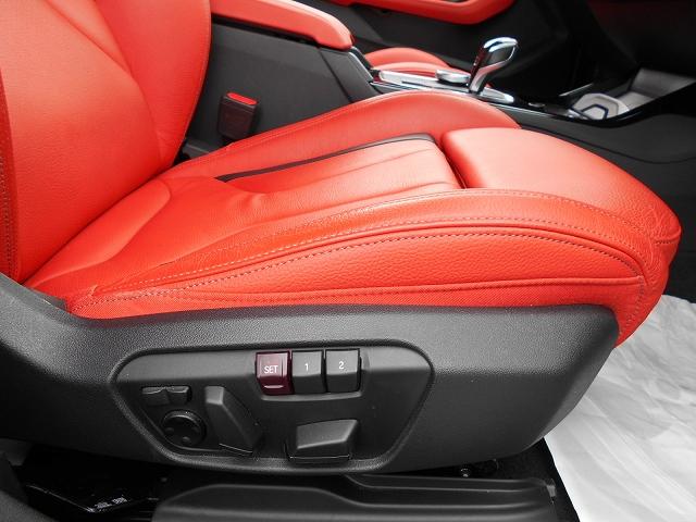M235i xDriveグランクーペ マグマレッドレザー Mシートベルト アダプティブMサス シートヒーター 18AW 禁煙 ワンオーナー(22枚目)