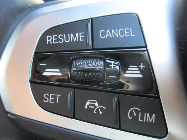 アクティブクルーズコントロール装備です。設定速度をキープしつつ、車間距離を優先し安全走行を可能と致します。長距離ドライブにマストな装備です。