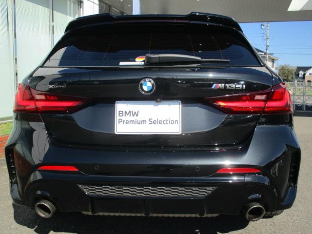 １シリーズ Ｍ１３５ｉ　ｘＤｒｉｖｅ　１８ＡＷ本革　ＡＣＣ電動シート・ゲート１オナ禁煙　ＬＥＤヘッドライト　オートハイビーム　アップルカープレイ（9枚目）