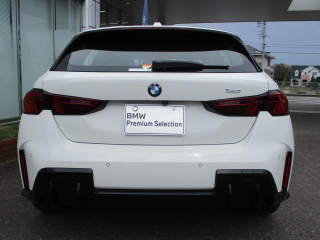 1シリーズ 120 Mスポーツ 18AW ACC全方位カメラ HUD デモカー禁煙 アダプティブLEDヘッドライト オートハイビーム シートヒーター 電動シート・ゲート アップルカープレイ ワイヤレスチャージ(9枚目)