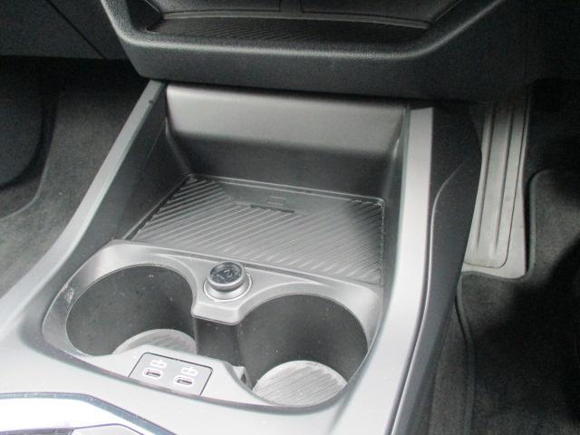 1シリーズ 120 Mスポーツ 18AW ACC全方位カメラ HUD デモカー禁煙 アダプティブLEDヘッドライト オートハイビーム シートヒーター 電動シート・ゲート アップルカープレイ ワイヤレスチャージ(32枚目)