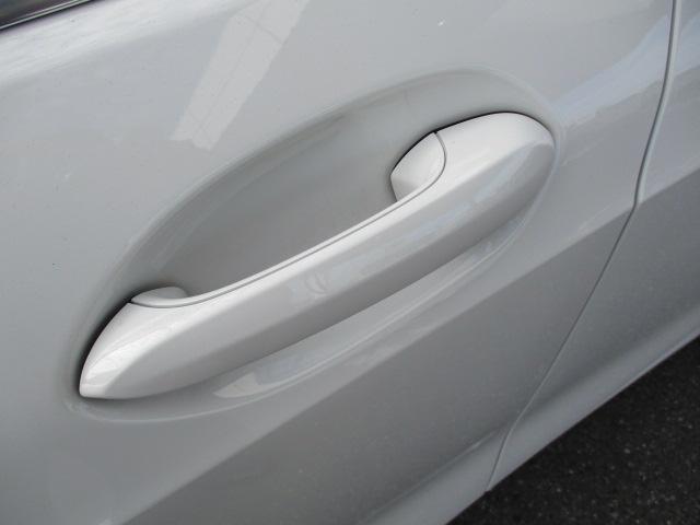 コンフォートアクセス機能で握れば開いて、触れればロックができます！