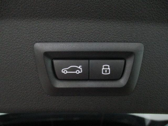 電動リアゲート装備です。