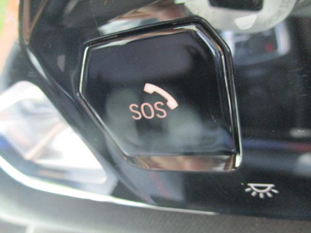 ＳＯＳコール装備です。緊急時は遠慮なく押してください。ＢＭＷメーカーエマージェンシーに直結致します。