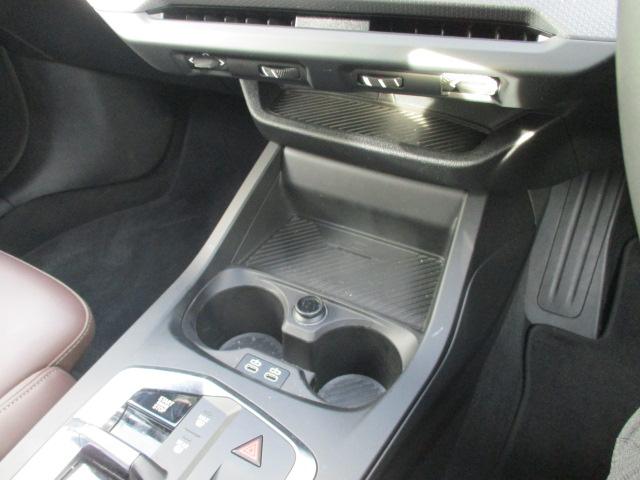 ワイヤレス・チャージングの機能付いてます