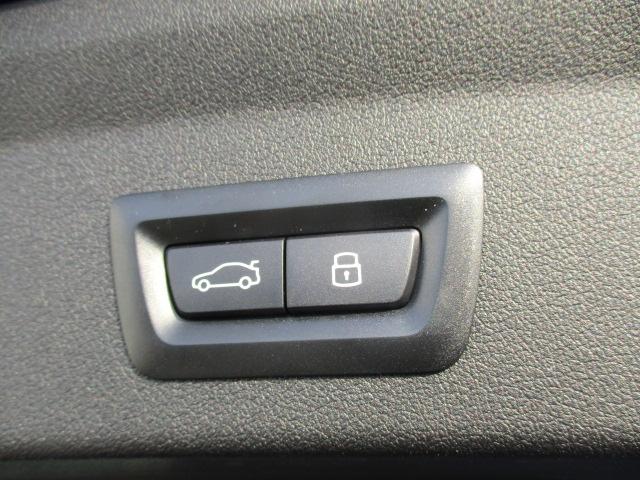 電動リアゲート装備です。