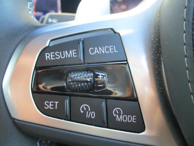 アクティブクルーズコントロール装備です。設定速度をキープしつつ、車間距離を優先し安全走行を可能と致します。長距離ドライブにマストな装備です。