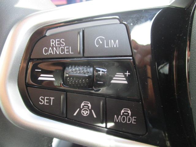 アクティブクルーズコントロール装備です。設定速度をキープしつつ、車間距離を優先し安全走行を可能と致します。長距離ドライブにマストな装備です。