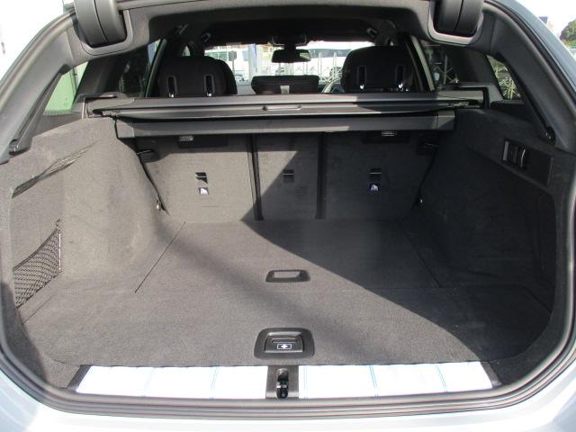 ツーリングならではの大容量トランクルームです！