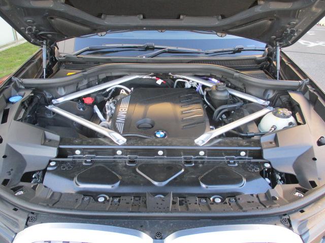 エンジンルーム内も綺麗です！