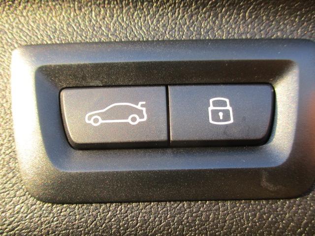 電動リアゲート装備です。