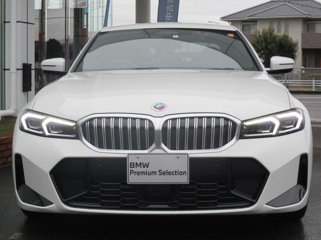 ３シリーズ ３２０ｉ　Ｍスポーツ　１８ＡＷ　バックカメラ　ＡＣＣＨＵＤワンオナ禁煙　　　ＬＥＤヘッドライト　電動シート・ゲート　アップルカープレイ　ワイヤレスチャージ（5枚目）