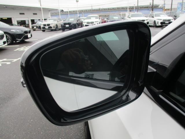 ３シリーズ ３２０ｉ　Ｍスポーツ　１８ＡＷ　バックカメラ　ＡＣＣＨＵＤワンオナ禁煙　　　ＬＥＤヘッドライト　電動シート・ゲート　アップルカープレイ　ワイヤレスチャージ（12枚目）