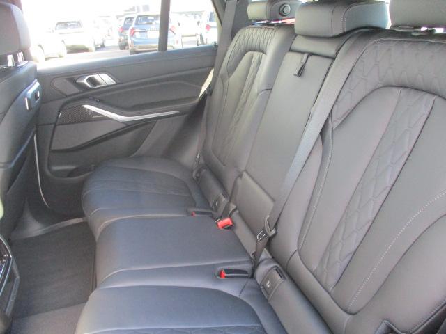 Ｘ５ ｘＤｒｉｖｅ　４０ｄ　Ｍスポーツ　２２ＡＷ本革純正ＴＶサンルーフＨＵＤワンオナ禁煙　　アダプティブＬＥＤヘッドライト　オートハイビーム　電動シート・ゲート　フロント＆リヤシートヒーター　アップルカープレイ　ワイヤレスチャージ（44枚目）