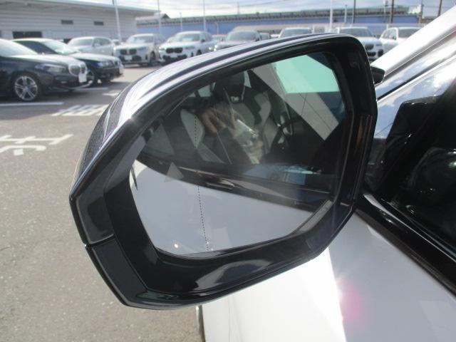 Ｍ５ Ｍ５　２０ＡＷ本革ＡＣＣ全方位カメラ純正ＴＶデモ禁煙　ＬＥＤヘッドライト　オートハイビーム　電動シート・ゲート　アップルカープレイ　ワイヤレスチャージ（14枚目）