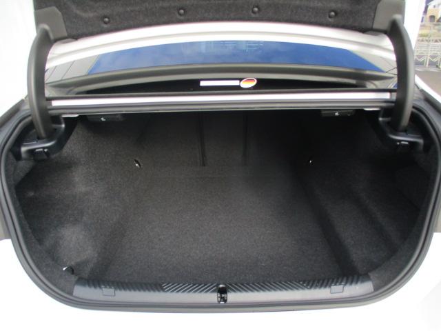 Ｍ５ Ｍ５　２０ＡＷ本革ＡＣＣ全方位カメラ純正ＴＶデモ禁煙　ＬＥＤヘッドライト　オートハイビーム　電動シート・ゲート　アップルカープレイ　ワイヤレスチャージ（51枚目）