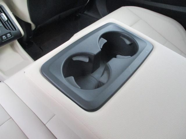 �J�b�v�z���_�[�t���@�����Z���^�[�A�[�����X�g