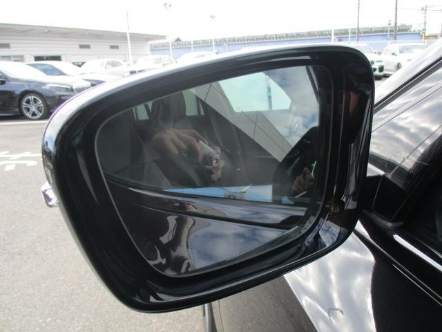 �����hῃh�A�E�~���[